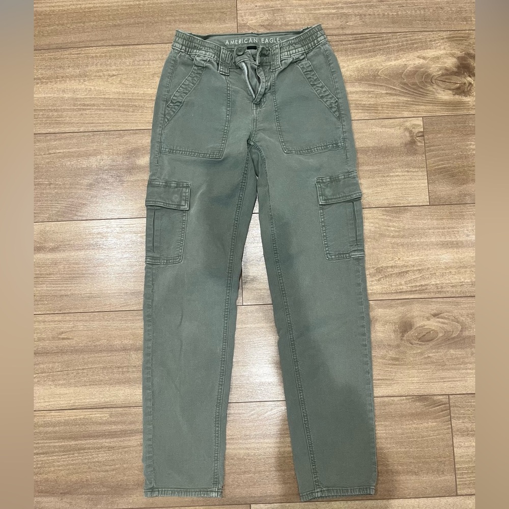American Eagle Stretch Cargo Straight Pant.